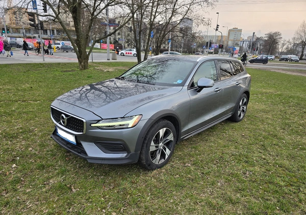 Volvo V60 Cross Country cena 162500 przebieg: 66000, rok produkcji 2020 z Warszawa małe 121